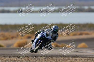 media/Dec-18-2022-SoCal Trackdays (Sun) [[8099a50955]]/Turn 14 (940am)/